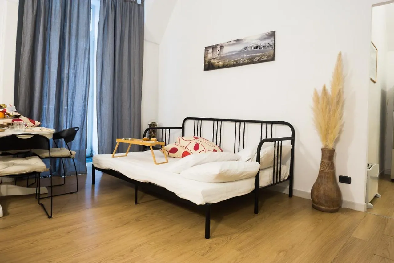 Residenza Sforza Apartment 2 Naples