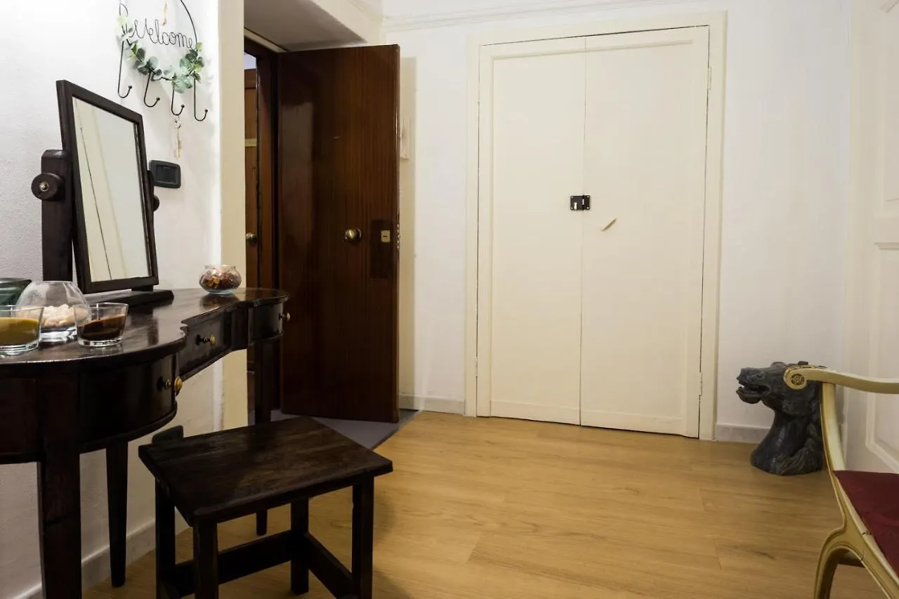 Residenza Sforza Apartment 2 Naples