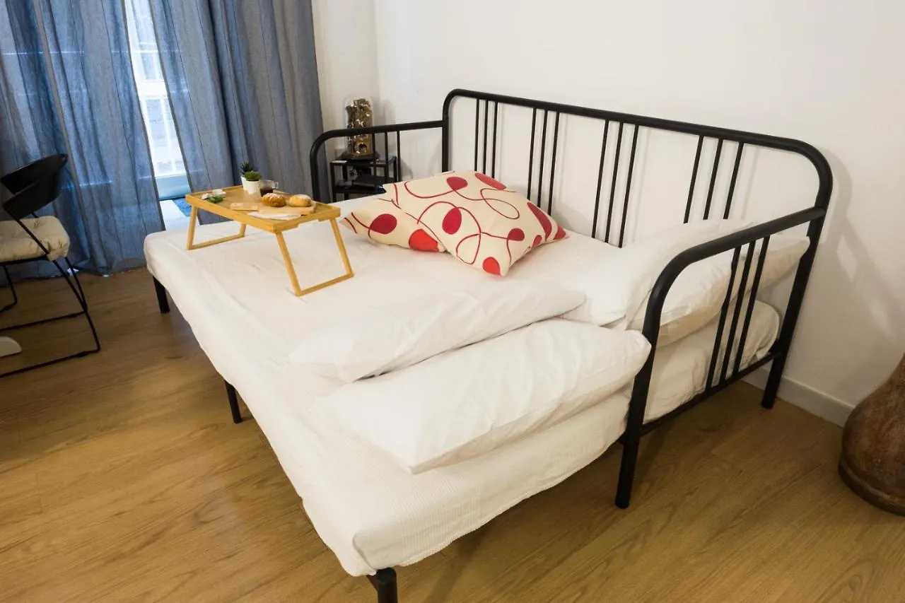 Residenza Sforza Apartment 2 Naples Italy